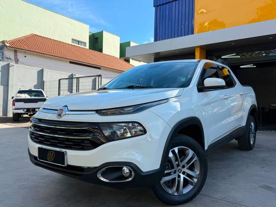 FIAT TORO 1.8 16V EVO FLEX FREEDOM AT6 FIAT TORO 1.8 16V EVO FLEX FREEDOM AT6